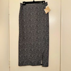 14th & Union Black & White Skirt
